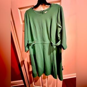 Green plus size 22w dress with gold buttons